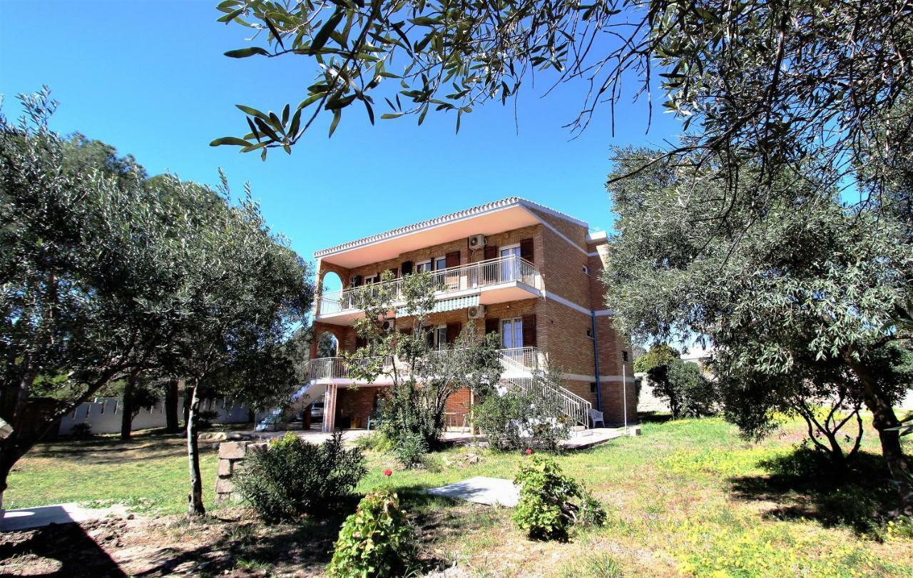 Villa Giardino Sa Tiacca Sant'Andrea  ภายนอก รูปภาพ